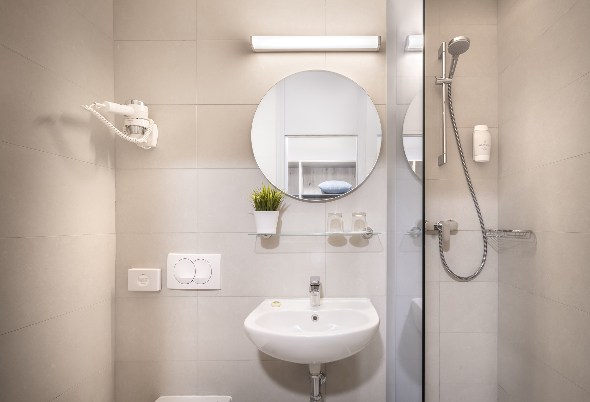 Sunny Baška Hotel by Valamar, ex. Corinthia - Alojamientos en BASKA